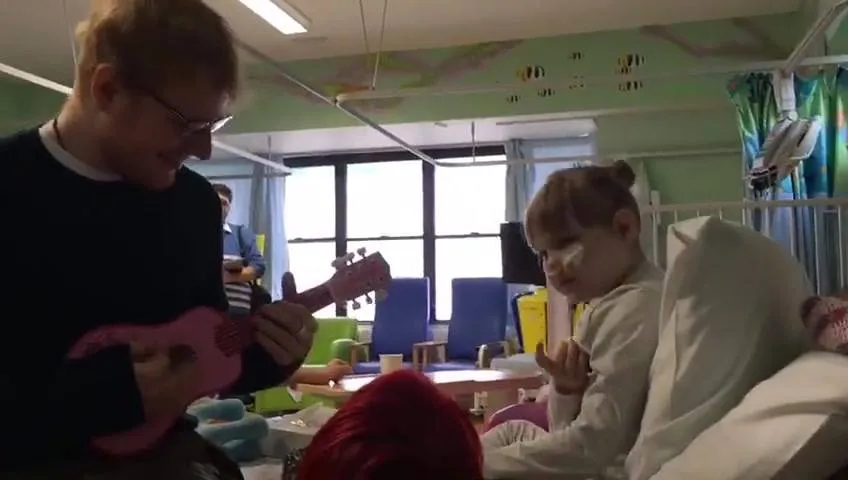 Penampilan Ed Sheeran Ini Sanggup Membuatmu Menitikkan Air Mata