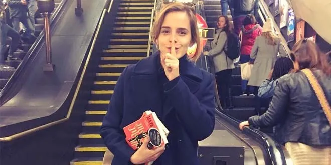 Emma Watson Sembunyikan Buku di Stasiun Bawah Tanah London
