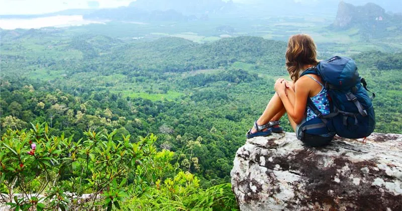 5 Alasan Perlunya Traveling Sendirian