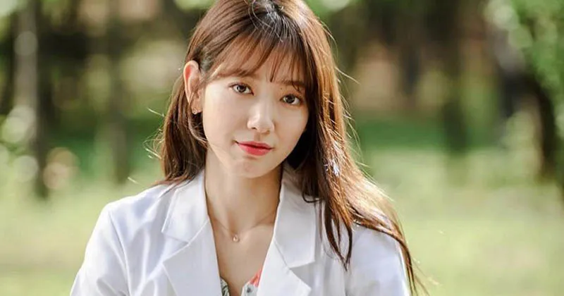 Pesona Park Shin-hye di Media Sosial