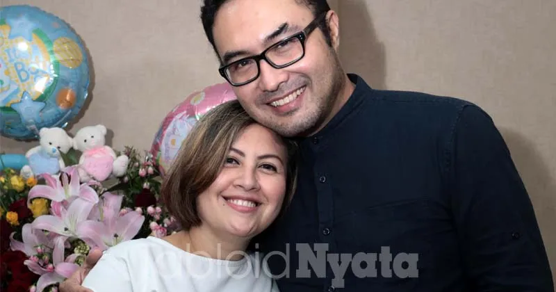 Surya dan Cynthia, Menangis Berdua