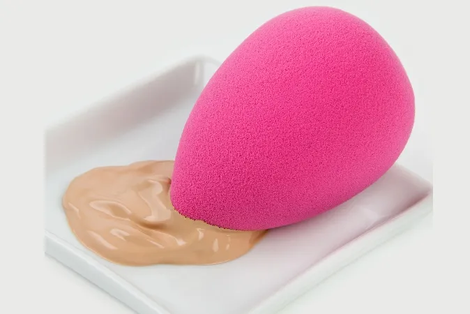 3 Cara yang Salah Dalam Merawat Beauty Blender
