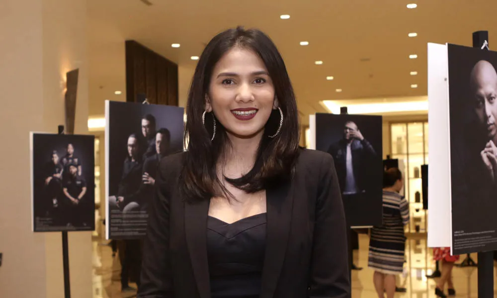 Pameran Nova Eliza dengan Obyek Foto Pelaku Kekerasan Pada Wanita