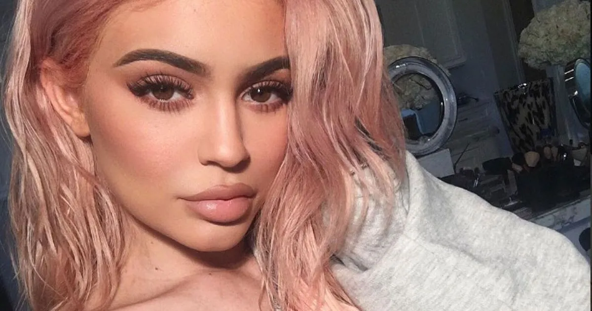 Kylie Jenner Menginspirasi Tren Kecantikan Terpopuler 2016