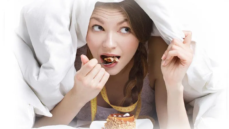 Ngemil Sebelum Tidur Tak Selalu Menggemukkan