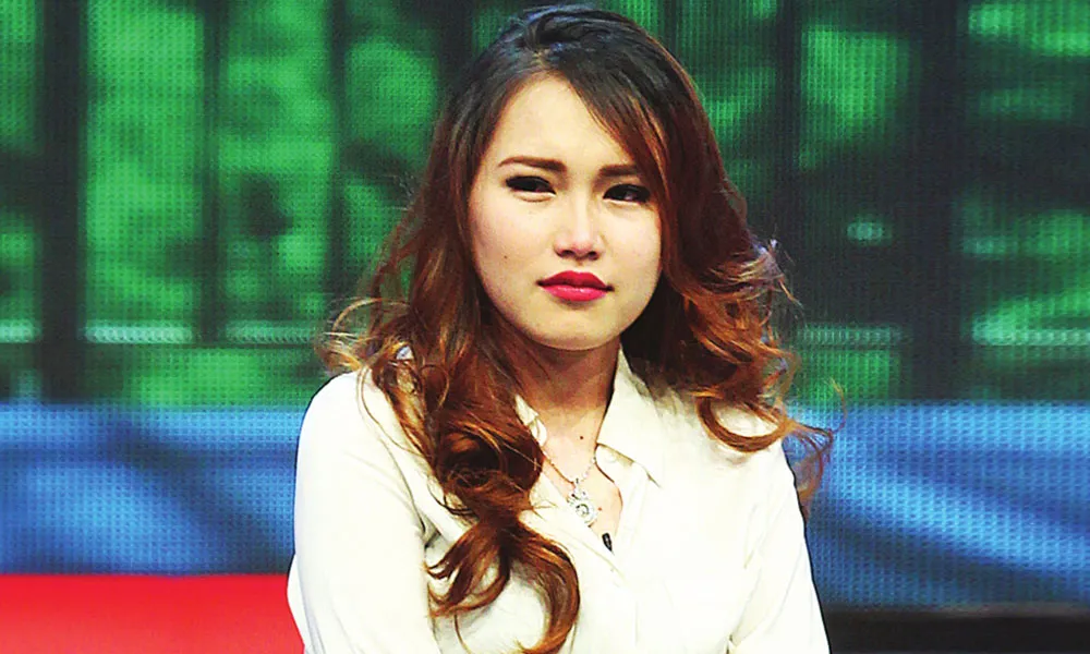 Ternyata Ayu Ting Ting Ditipu oleh Orang Dekatnya