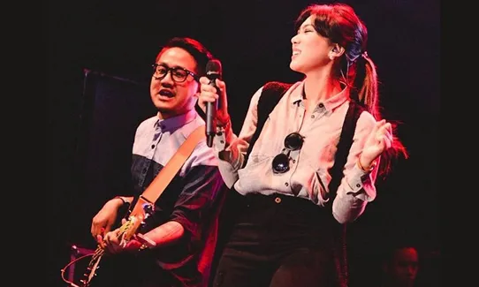 Si Cantik Isyana Sarasvati,  Curhat Lewat Musik