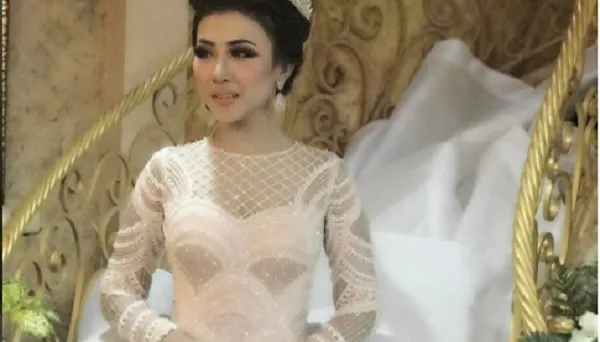 Dianggap Luar Biasa Indah, Gaun Ivan Gunawan Disejajarkan Dengan Disney Princess