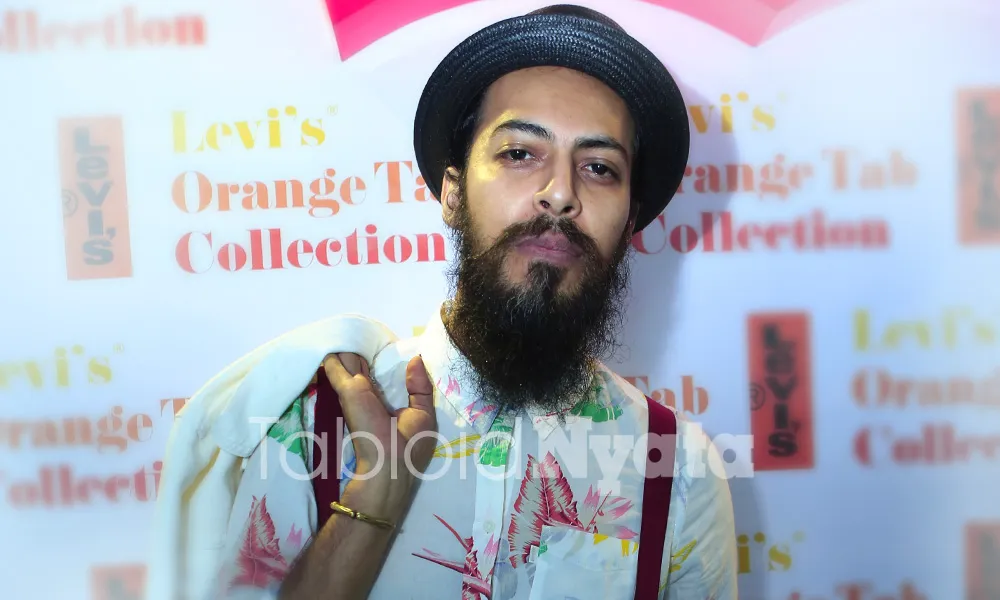 Religi Menginspirasi Alex Abbad Tampil Lebih Berbulu