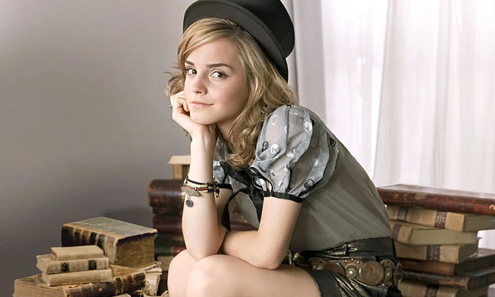 12 Buku Rekomendasi Emma Watson untuk Para Penggemarnya