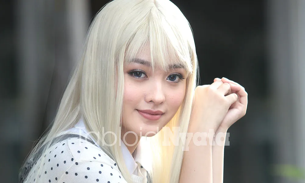 Main di Anak Sekolahan, Natasha Wilona Menjadi Gadis Polos, Sederhana, dan Feminin