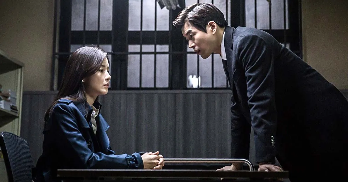 Totalitas Lee Bo Young dalam Serial Whisper