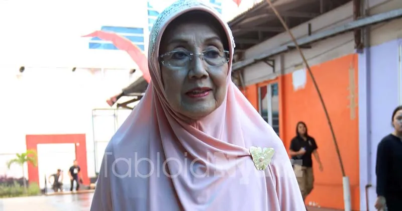 Nani Wijaya: Ah, Mana ada Cinta-cintaan
