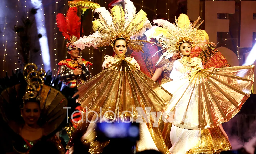Inovasi Desainer Tanah Air Lewat Pembukaan Jakarta Fashion & Food Festival