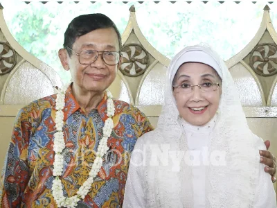 Nani Wijaya dan Ajip Rosidi