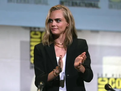 cara delevingne botak