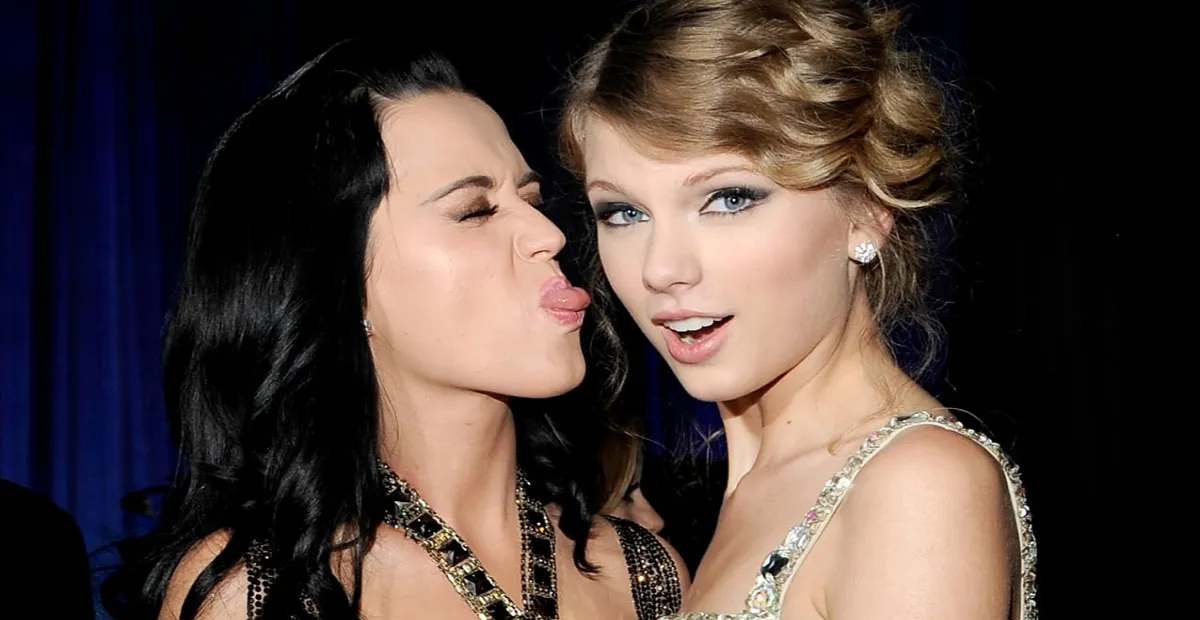 It’s All Started in Twitter! Timeline Drama Taylor Swift – Katy Perry