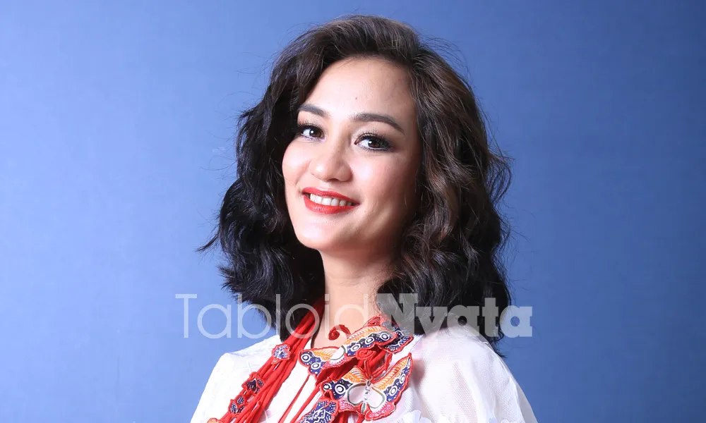 Atiqah Hasiholan: I’m Really Enjoying My Pregnant Moment