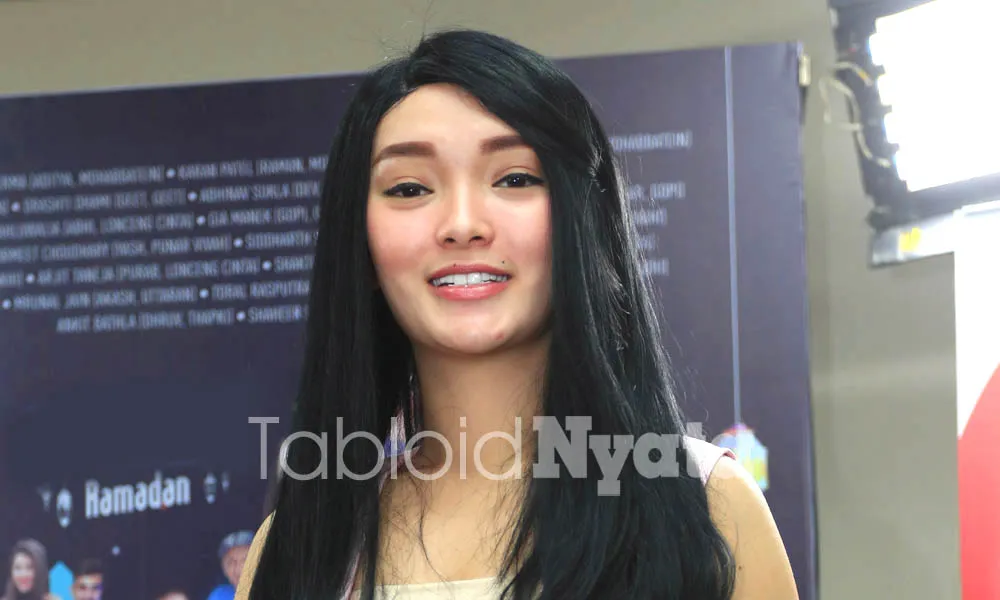 Zaskia Gotik, Satu Program dengan Mantan Kekasihnya
