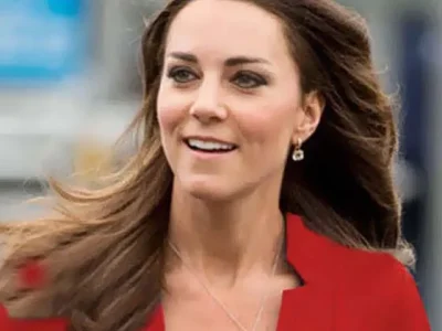 gaya baju kate middleton