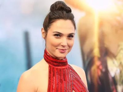 sepatu gal gadot