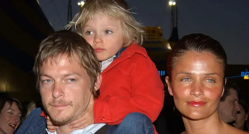 Siap-siap Leleh Lihat Manisnya Kelakuan Norman Reedus Bareng Anaknya
