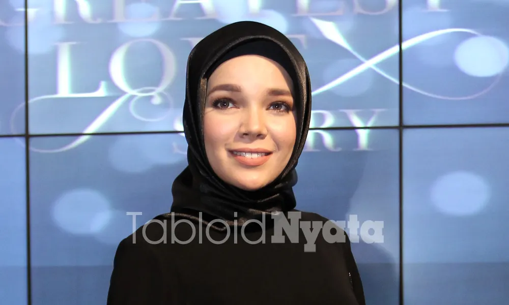 Dewi Sandra Kuruskan Badan dan Menyendiri Demi Ayat-Ayat Cinta 2