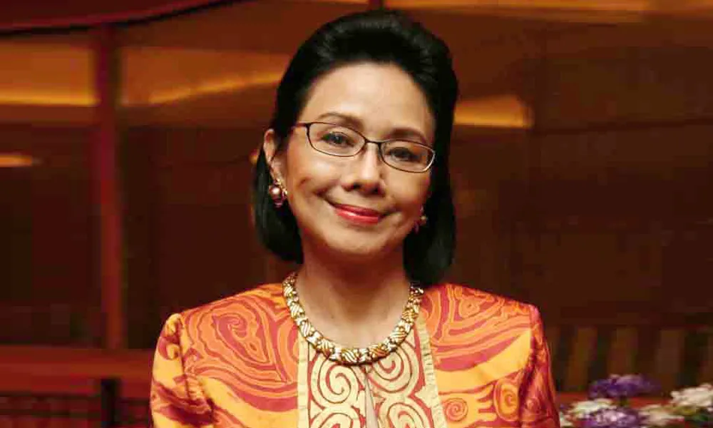 Tips Awet Muda dan Hidup Sehat Poppy Dharsono