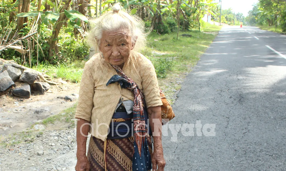 Nenek Berusia 117 Tahun Asal Kulon Progo