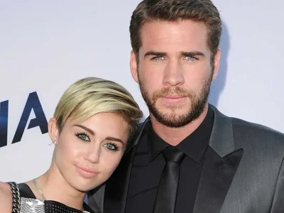 Miley cyrus-dan-Liam-Batal-Nikah putus