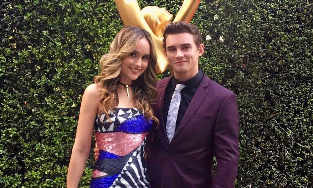 Cinta Laura Nge-Date Bareng Aktor Teen Wolf di Emmy Awards