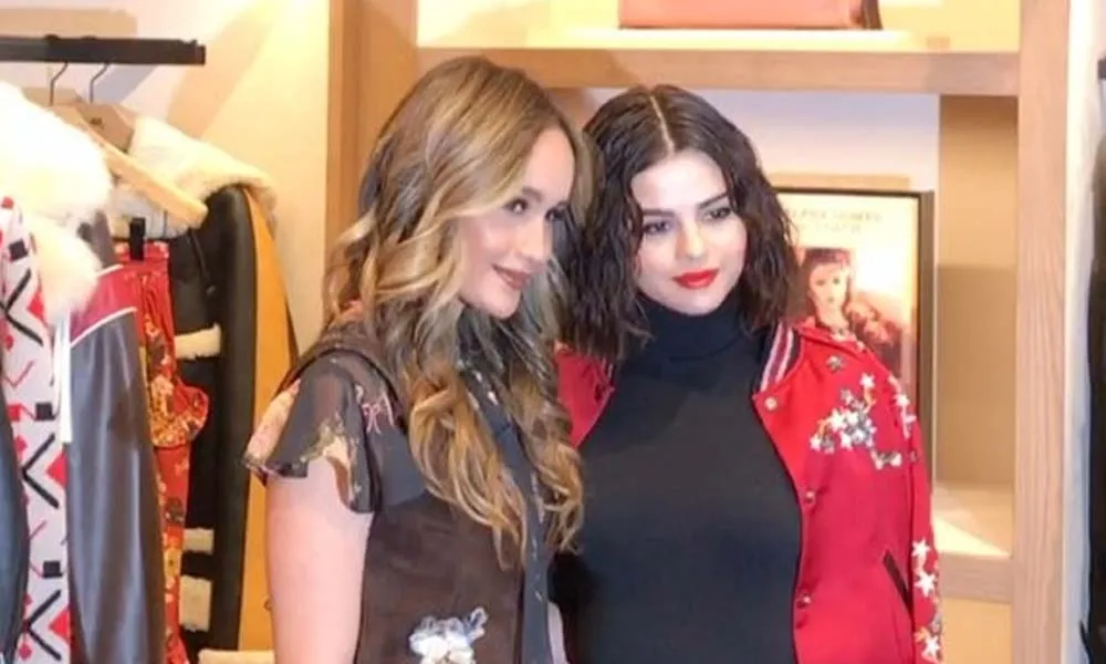 Lagi-Lagi, Cinta Laura Pamerkan Keakrabannya dengan Selena Gomez