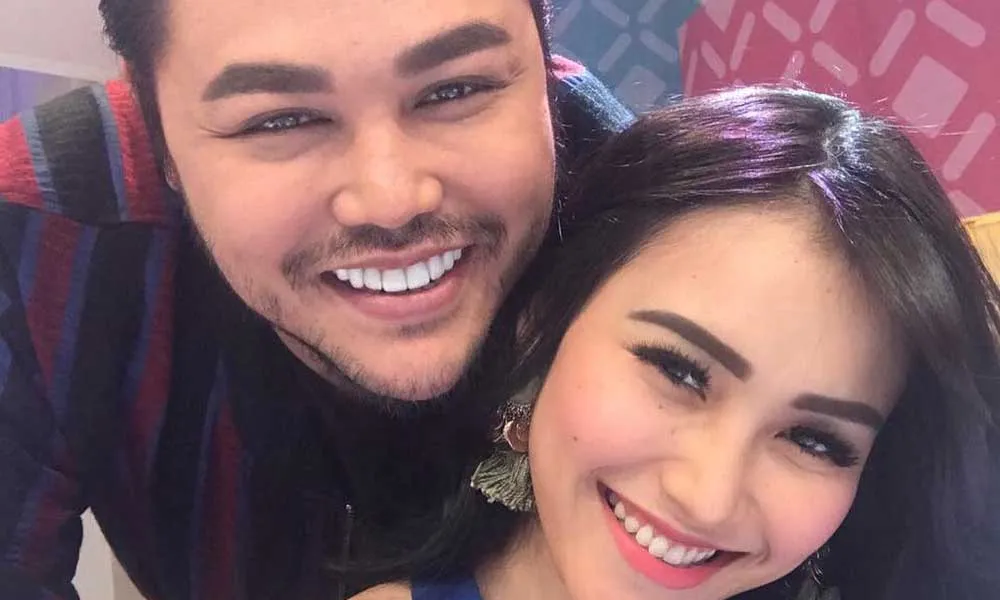 Foto Bareng Ayu Ting Ting, Ivan Gunawan Didoakan Cepat Menikah