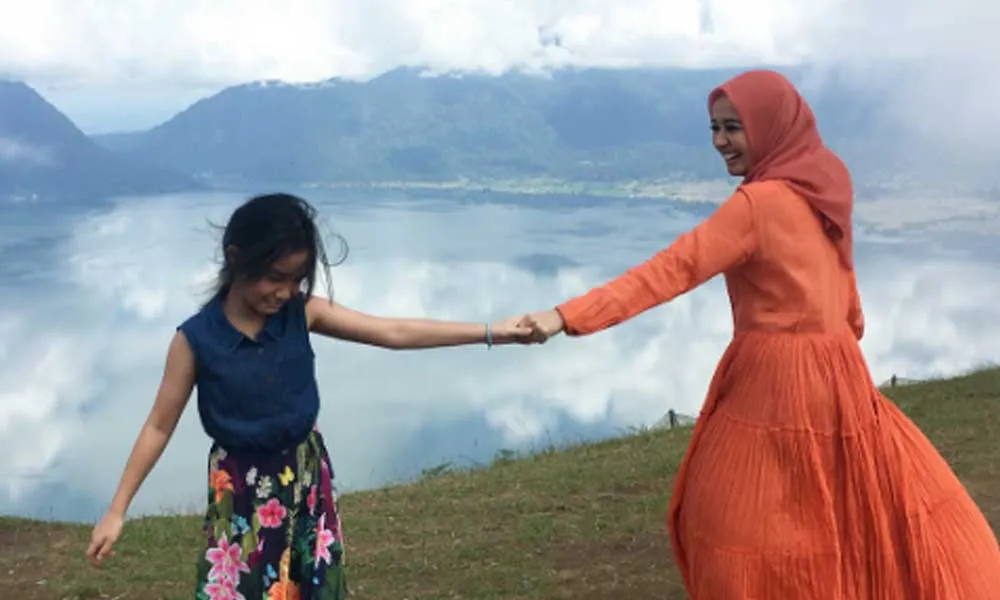 8 Momen Kedekatan Laudya Cynthia Bella dan Aleesya