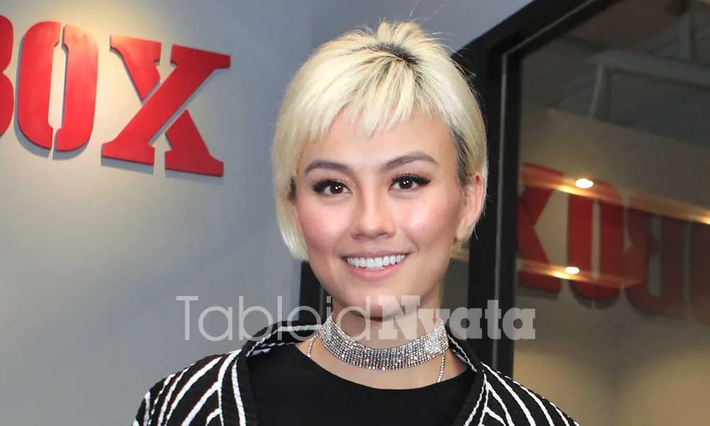 Agnez Mo, Buka Resto, Kurang Tidur Sampai Makan Baterai