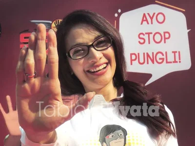 Maudy Koesnaedi Mendidik Anaknya