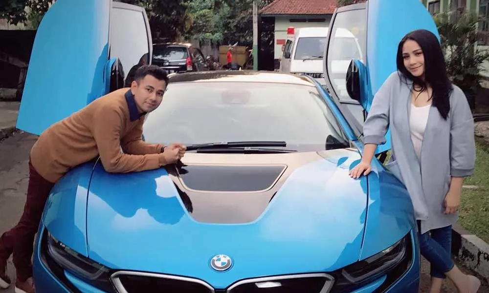 Raffi Ahmad Pamer Mobil Mewah, Netizen: Bayar Pajak Dulu Bos