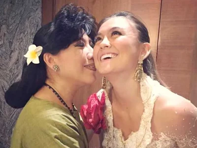 Agnez Mo dan Anne Avantie