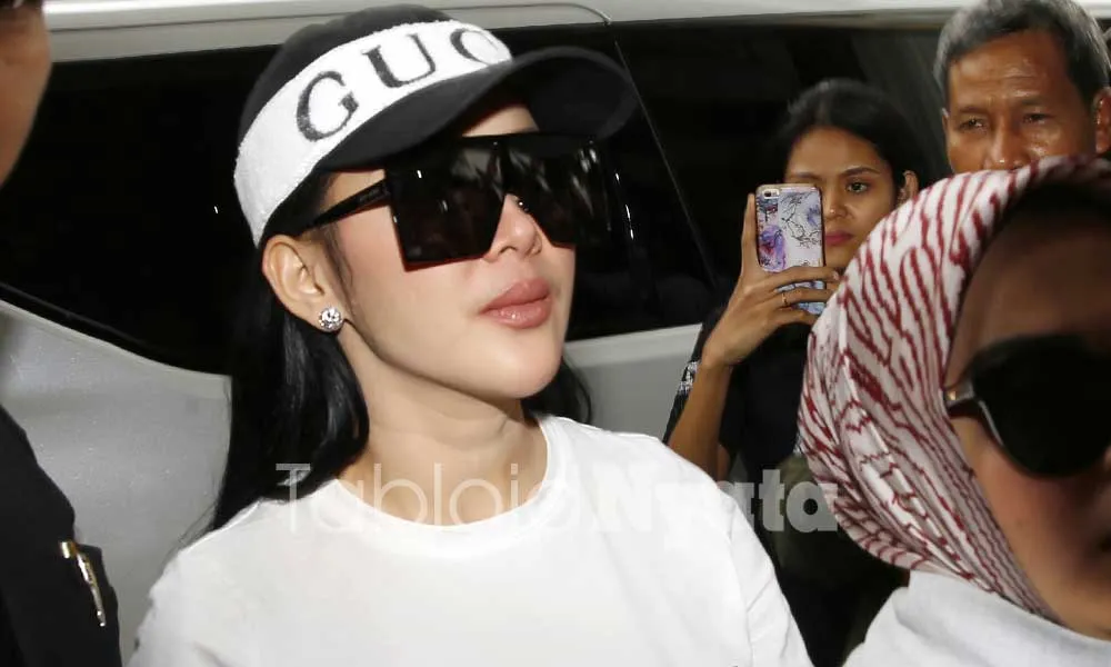 Beginilah Sanggahan Syahrini Tentang Keterlibatannya dengan First Travel