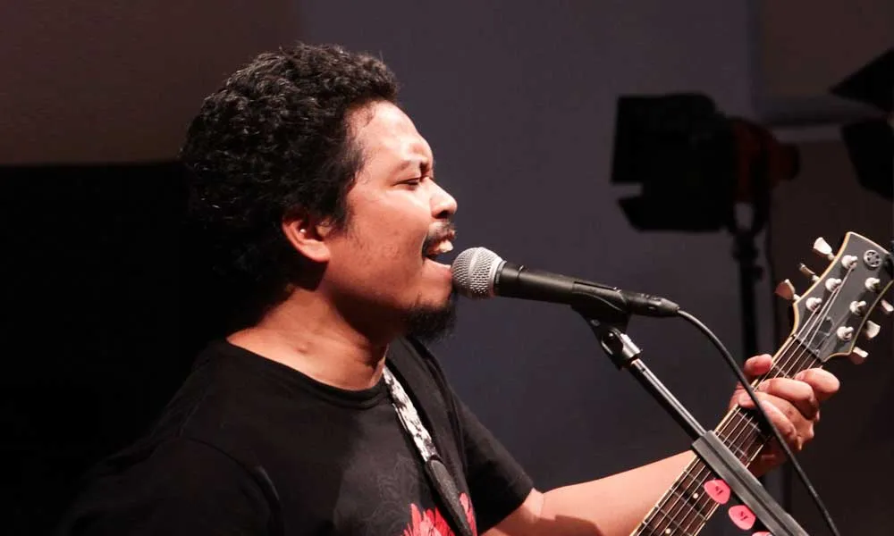 Hengkang dari Payung Teduh, Ini Alasan Is dan Rencana Kedepannya