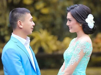 Raditya Dika Siap Nikahi Anissa Aziza