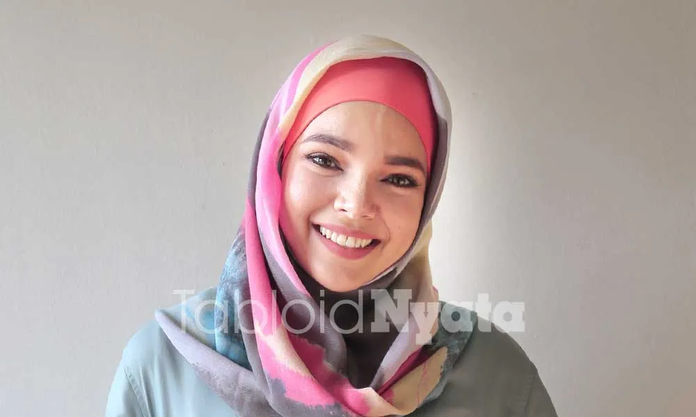 Enam Tahun Menikah, Suami Dewi Sandra Merasa Pecahkan Rekor Ini