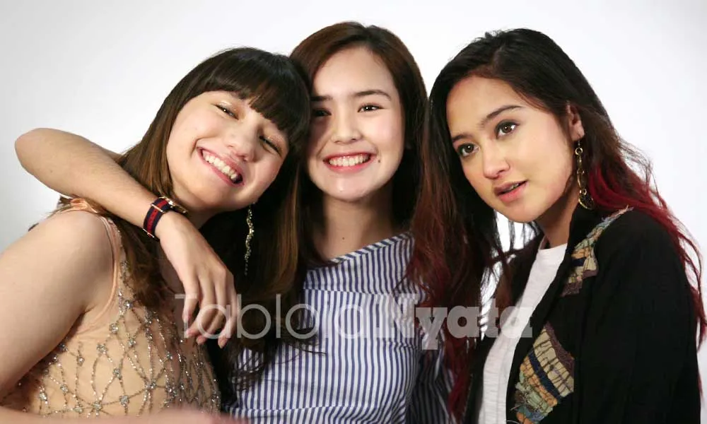 Tentang Kesempatan Kedua, Salshabilla Adriani, Cassandra Lee dan Cut Beby Tsabina Jadi Cover