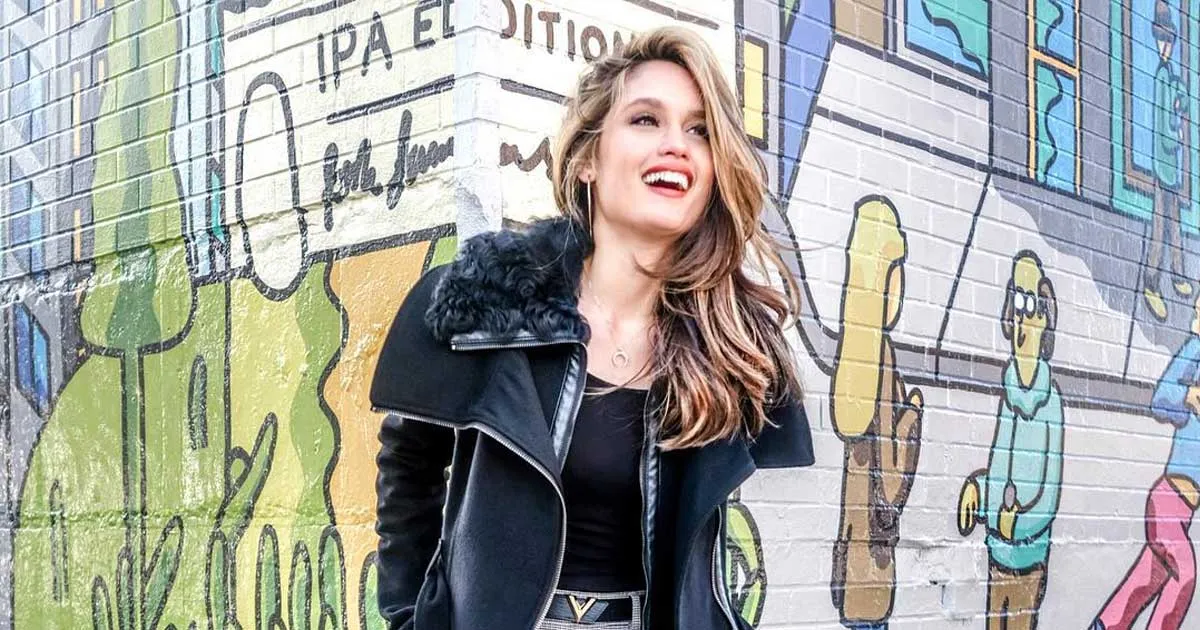 Foto Mesra dengan Cowok, Inikah Pacar Cinta Laura?