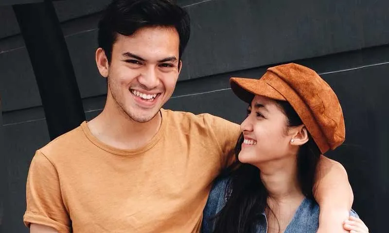 Unggah Foto yang Bikin Baper, Cut Syifa dan Rizky Nazar Resmi Pacaran?