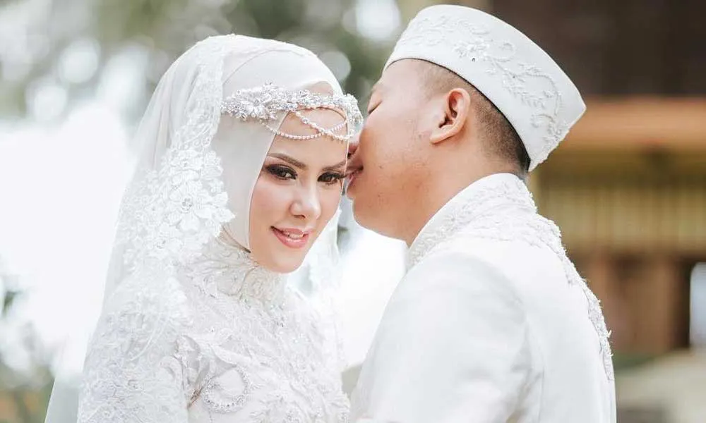 Diragukan Banyak Orang, Seperti Ini Kesepakatan Pernikahan Vicky dan Angel Lelga
