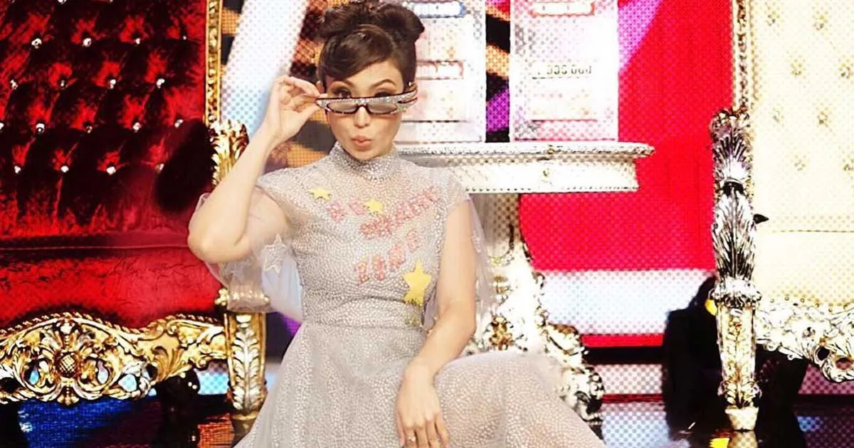 Ayu Dewi Nyanyi Lagu India, Netizen Ributkan Sosok di Sampingnya
