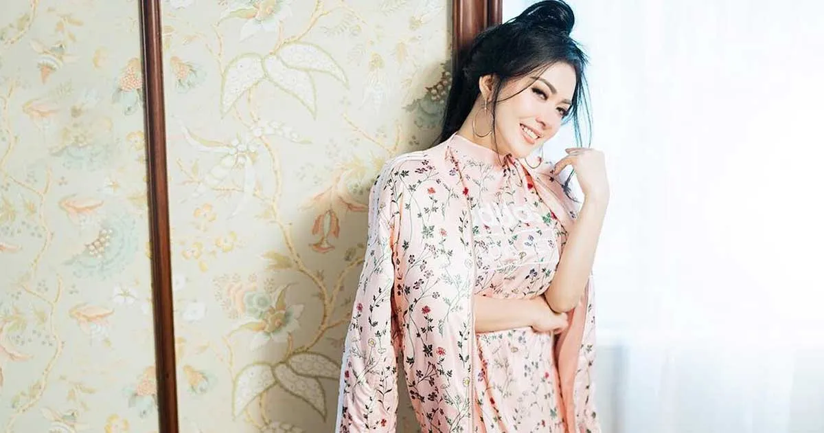 Penjelasan Manja Syahrini tentang Cincin dalam Alpukat