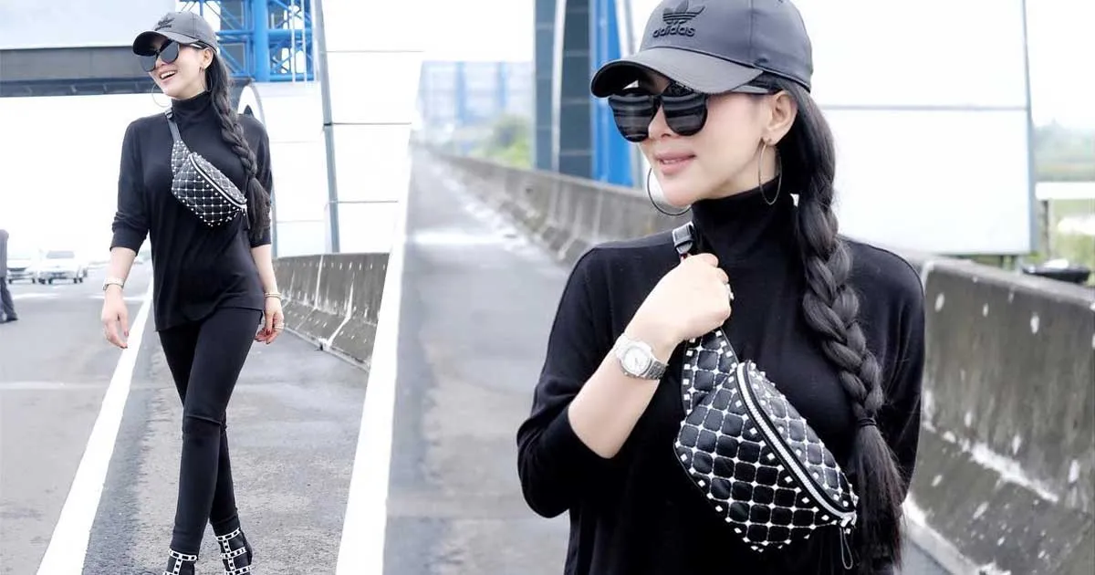 Dengan Centil, Syahrini Minta Maaf Atas Kelakuannya di Jalan Tol