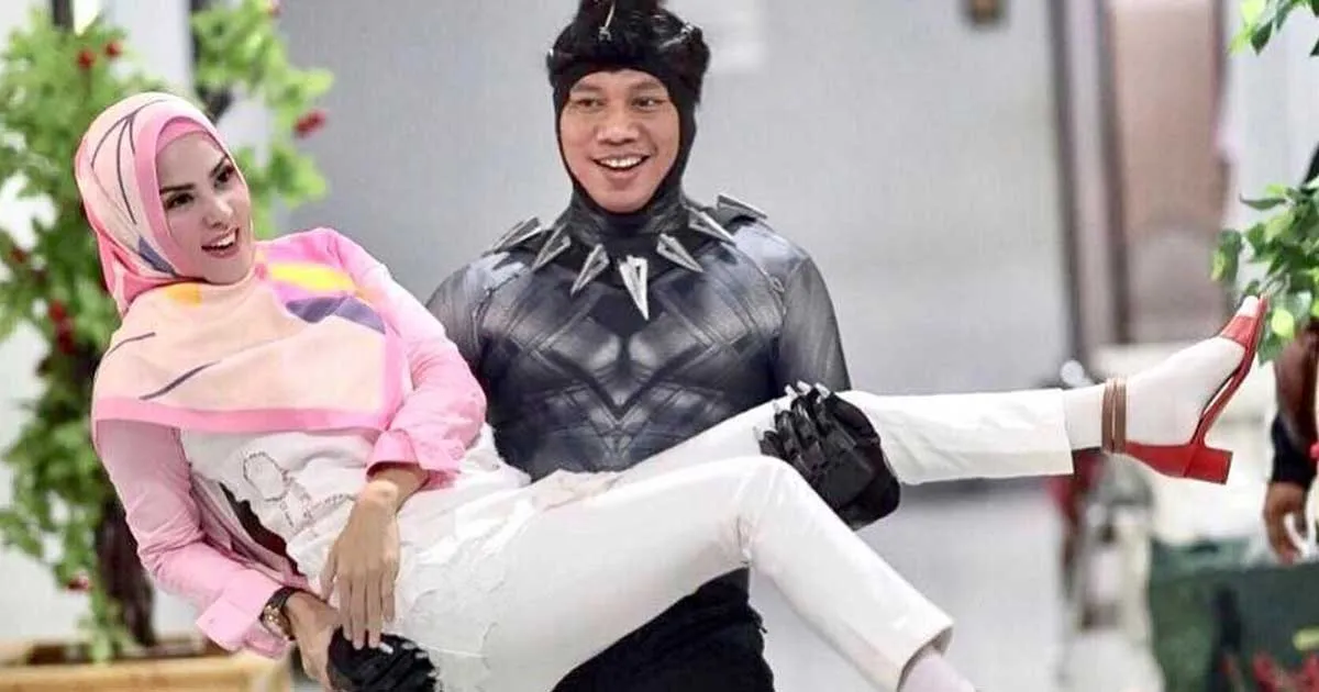 4 Momen Mesra Vicky Prasetyo dan Angel Lelga yang Bikin Tertawa